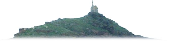 Cette photo représente l'îlot St Michel à Erquy. Au sommet de cet îlot se trouve une petite chapelle.
